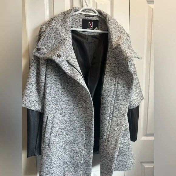 Laura’s Jacket - Picture 4 of 5